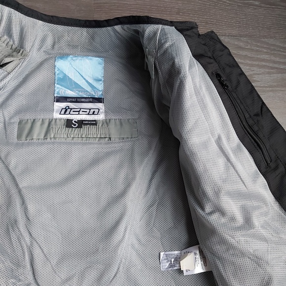 ICON Merc Black Armor Asphalt Tech Moto Jacket - Picture 7 of 8